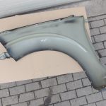 Nissan Navara II D40 NP300 priekšējais labās puses dubļusargs – krāsa – GN0