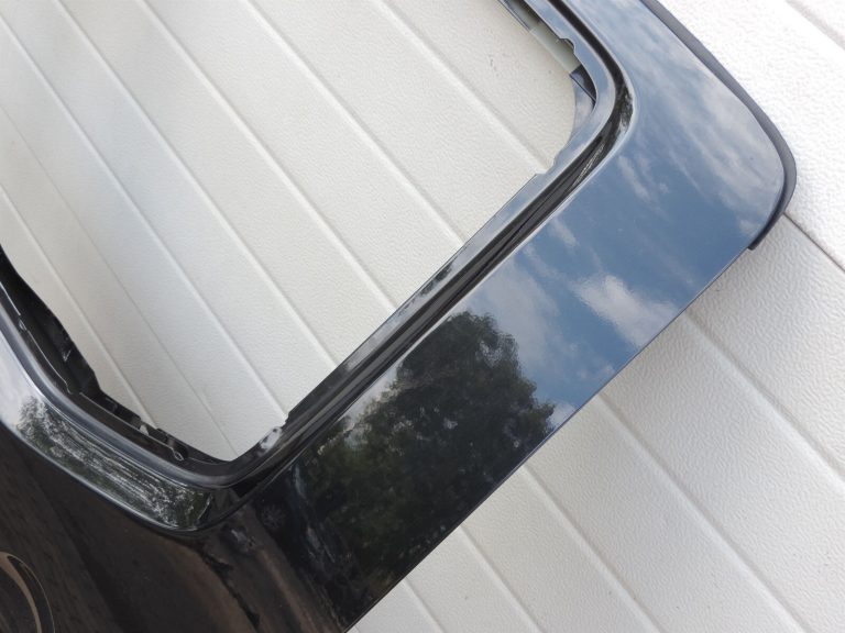 Nissan Navara II D40 NP300 Aizmugurējās kreisās durvis – Krāsa – GN0