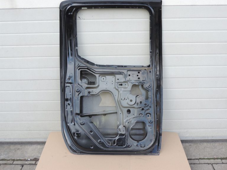 Nissan Navara II D40 NP300 Aizmugurējās kreisās durvis – Krāsa – GN0