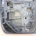 Nissan Navara II D40 NP300 Aizmugurējās kreisās durvis – Krāsa – GN0