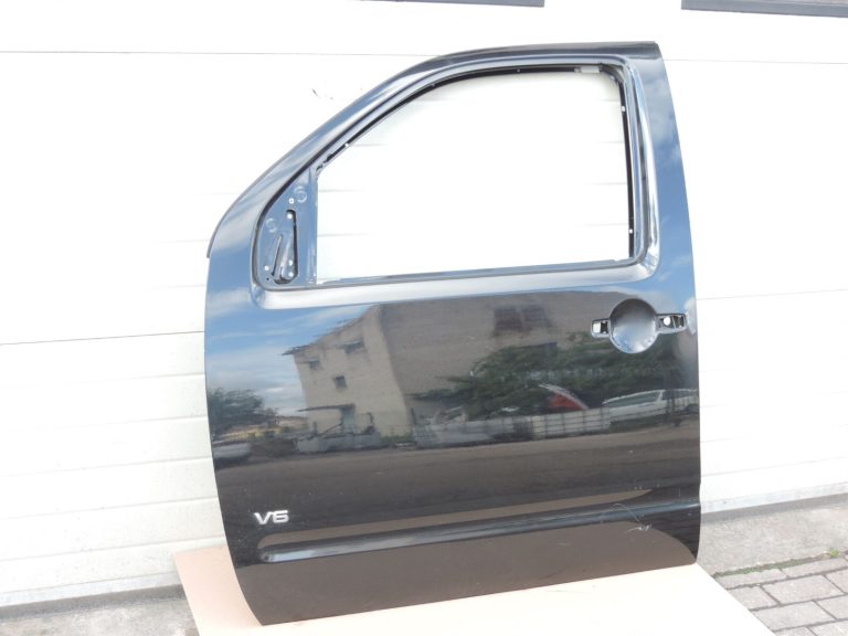 Nissan Navara II D40 NP300 priekšējās kreisās durvis priekšējās kreisās durvis – Krāsa – GN0