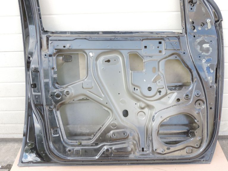 Nissan Navara II D40 NP300 priekšējās kreisās durvis priekšējās kreisās durvis – Krāsa – GN0