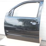 Nissan Navara II D40 NP300 priekšējās kreisās durvis priekšējās kreisās durvis – Krāsa – GN0