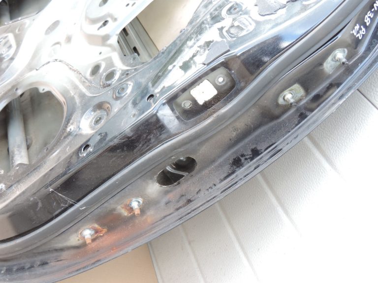 Nissan Navara II D40 NP300 priekšējās kreisās durvis priekšējās kreisās durvis – Krāsa – GN0
