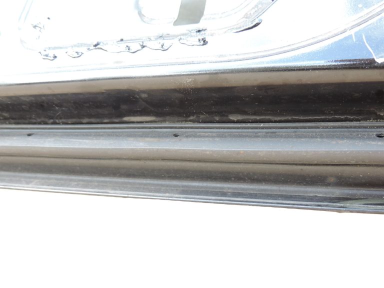 Nissan Navara II D40 NP300 Aizmugurējās labās durvis Aizmugurējās labās durvis – Krāsa – GN0