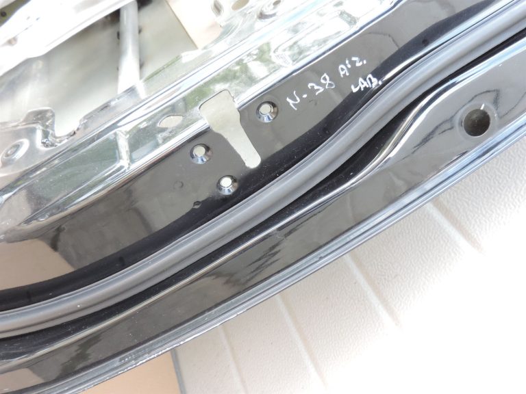 Nissan Navara II D40 NP300 Aizmugurējās labās durvis Aizmugurējās labās durvis – Krāsa – GN0