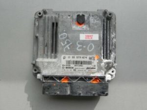Opel Corsa D 1.3CDTi Astra J Insignia 2.0CDTi Motora vadības bloks 55575350 AATK