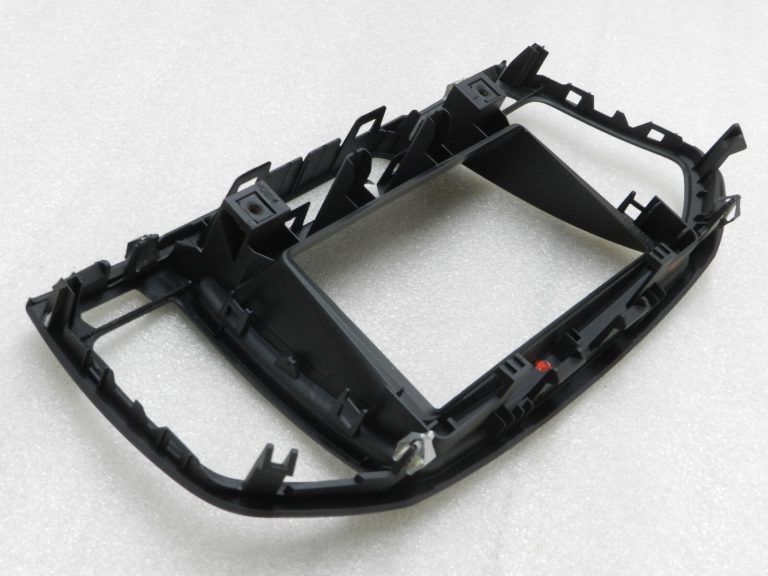 Opel Insignia A Dashboard 7″ Navi radio pārsegs melns 13321696