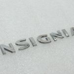 Oriģinālā Opel Insignia B hroma emblēma INSIGNIA 13409223 YR00252280