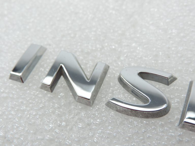 Oriģinālā Opel Insignia B hroma emblēma INSIGNIA 13409223 YR00252280