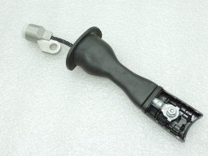 Подлинный кронштейн ремня безопасности Opel Insignia B передний левый 39083471 39135310