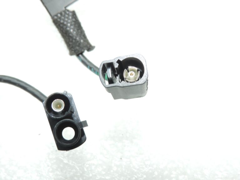 Oriģinālā Opel Insignia B radio antenas instalācija 39152670