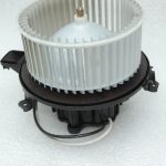 Oriģinālais Opel Insignia B gaisa kondicioniera sildītāja ventilators 39027941 39146851