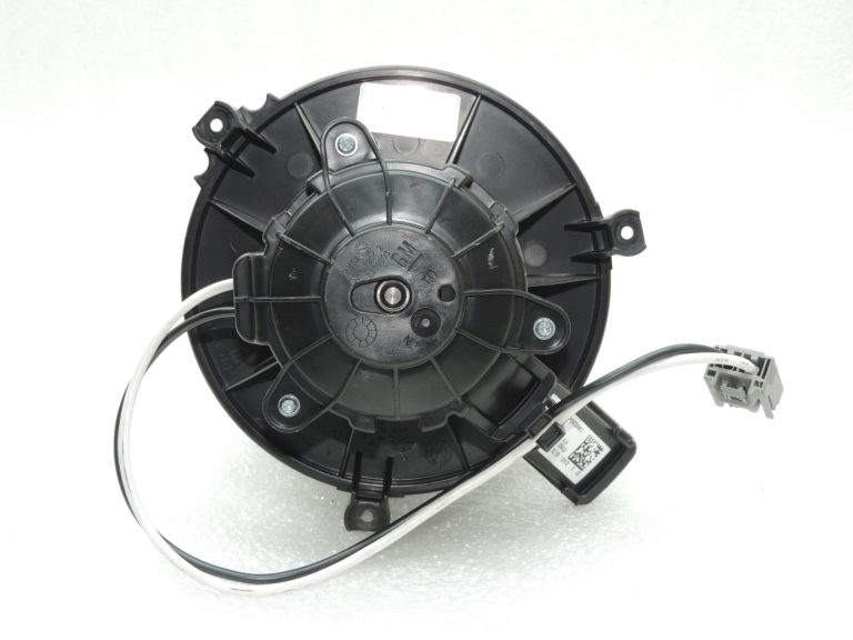 Oriģinālais Opel Insignia B gaisa kondicioniera sildītāja ventilators 39027941 39146851