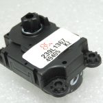 Oriģinālais Opel Insignia B sildītāja vāka piedziņa 39046731