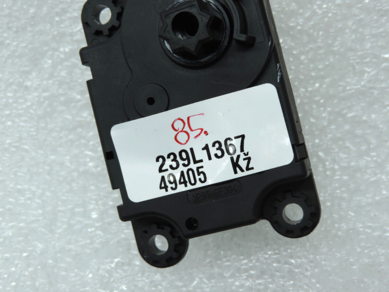 Oriģinālais Opel Insignia B sildītāja vāka piedziņa 39046731