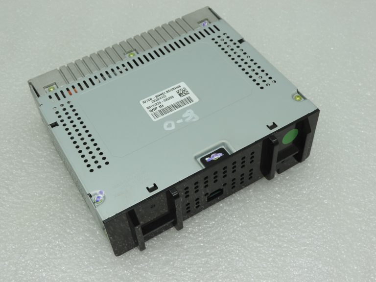 Oriģinālais Opel Insignia B radio informācijas un izklaides bloks 42679960 42679967 42743107