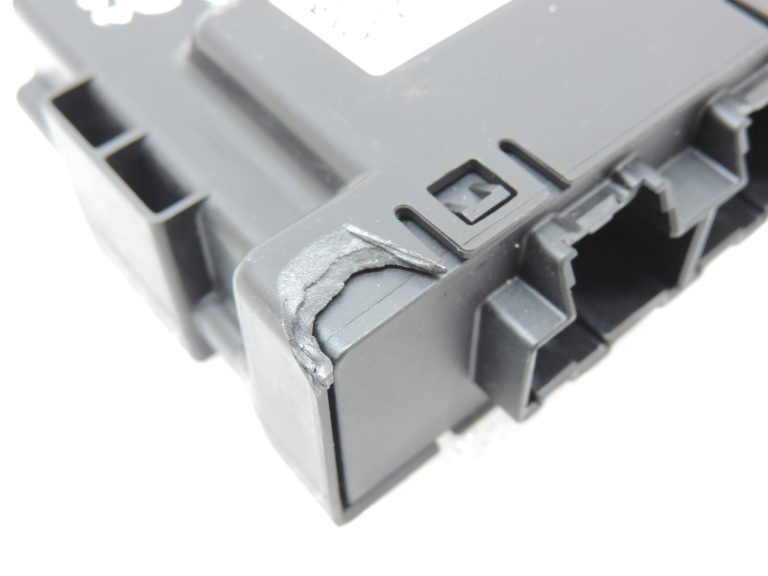 Oriģinālais Opel Insignia B Gateway vadības bloks 13599318 13521137