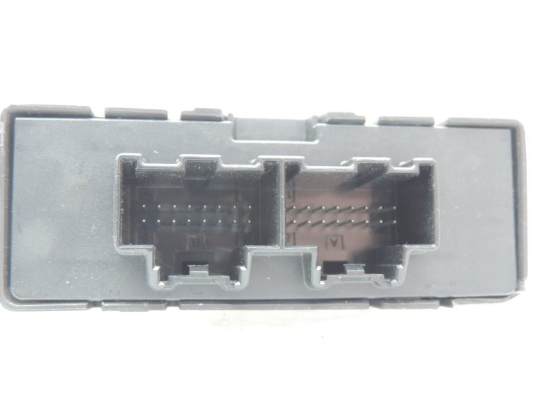 Oriģinālais Opel Insignia B Gateway vadības bloks 13599318 13521137