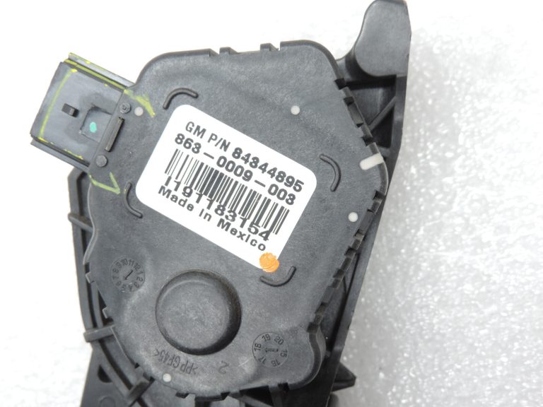 Oriģinālais Opel Insignia B akseleratora pedālis 84344895 84657610