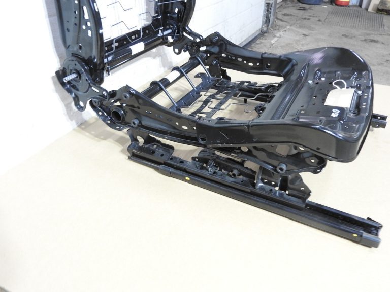 OPEL INSIGNIA B Priekšējā pasažiera sēdekļa rāmis Priekšējais labais 13522450 13515136