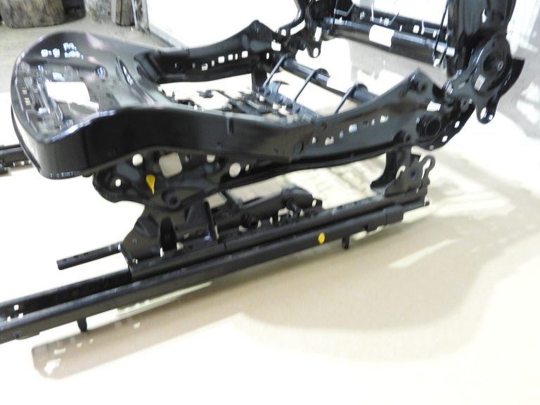 OPEL INSIGNIA B Priekšējā pasažiera sēdekļa rāmis Priekšējais labais 13522450 13515136
