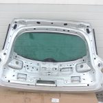 Opel Insignia A Sports Tourer aizmugurējā bagāžnieka vāka krāsa GAN argona sudraba krāsā