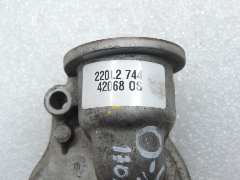 Opel Insignia A Astra J Zafira C 2.0CDTi OEM motora eļļas uzpildes kakliņš 55565946