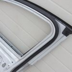 Opel Insignia A Sports Tourer Priekšējās labās durvis Priekšējās labās durvis Krāsa GAN Argon Silver