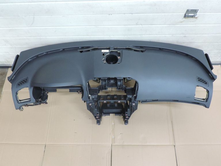 Opel Insignia A Sports Tourer instrumentu panelis 13275639