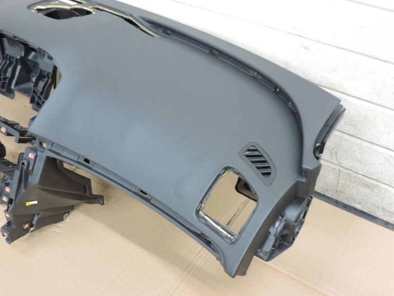Opel Insignia A Sports Tourer instrumentu panelis 13275639