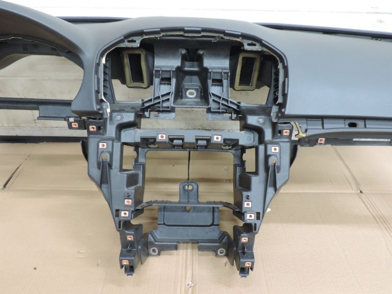 Opel Insignia A Sports Tourer instrumentu panelis 13275639