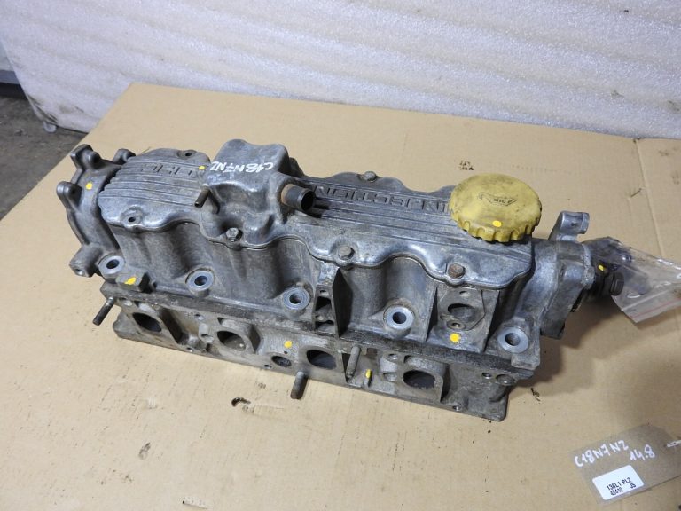 C18NZ Cilindra galva ar sadales vārpstas korpusu un sadales vārpstu Priekš Opel