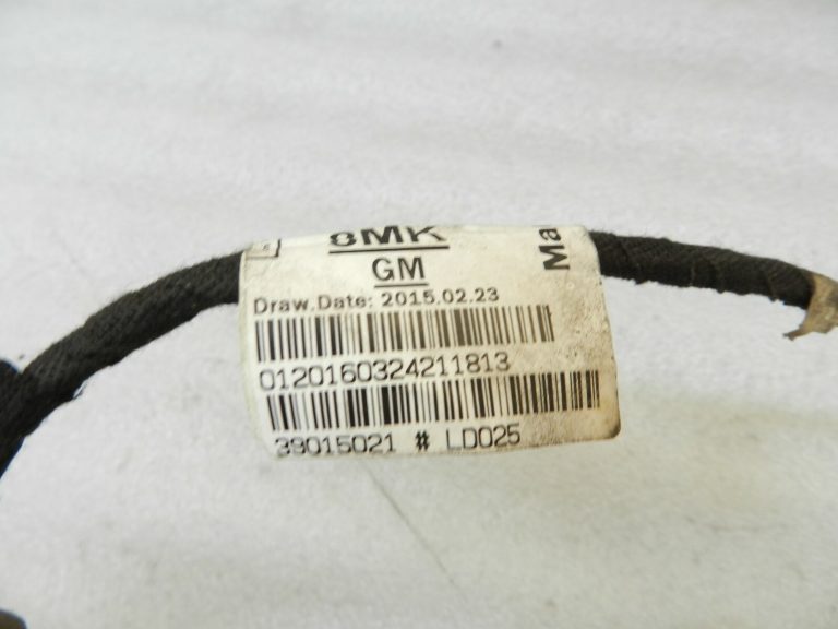 Opel Astra K Kombi Durvju instalācija Aizmugurējā labā 39015021