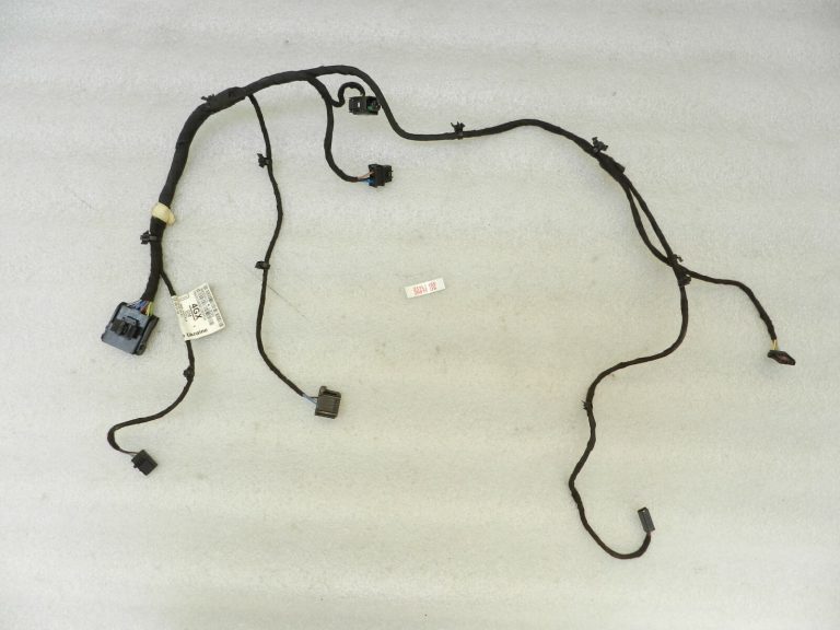 Opel Astra K Kombi Aizmugurējo durvju instalācijas instalācija 39005519