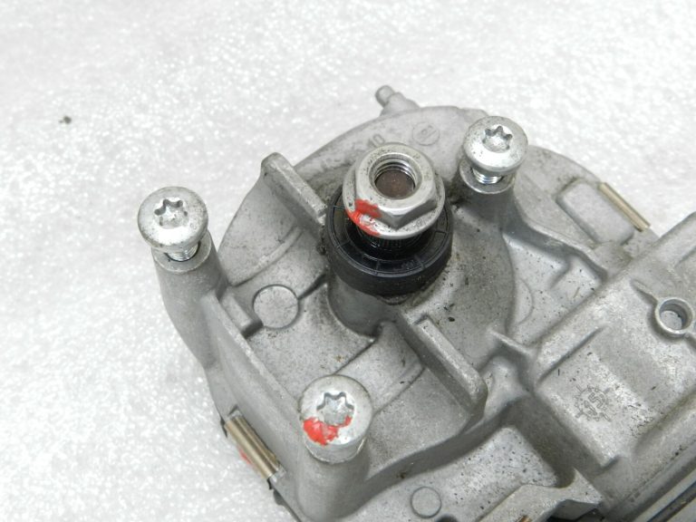 Opel Astra K Oriģinālais priekšējā vējstikla tīrītāja motors Tīrītāja motors 1397220713