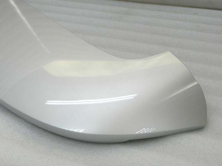 Opel Astra K kombi aizmugurējais spoileris ar DAB antenu krāsa GAN 176 sudraba 39094301