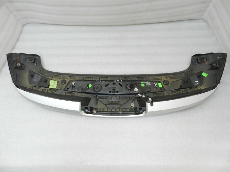 Opel Astra K kombi aizmugurējais spoileris ar DAB antenu krāsa GAN 176 sudraba 39094301