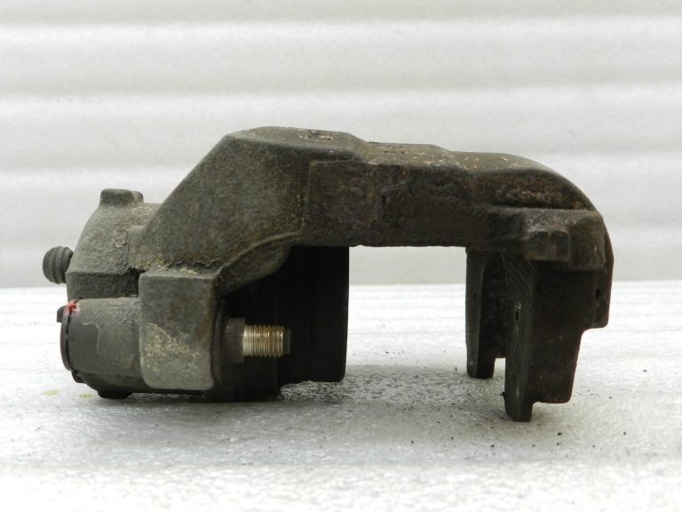 Opel Astra K Kombi priekšējais kreisais bremžu suports 300MM bremžu diskam 39031262