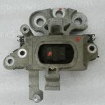 Opel Astra K 1.6CDTi B16DTE Dzinēja ātrumkārbas gultņa kronšteins kreisajā pusē 39004955