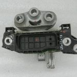 Opel Astra K 1.6CDTi B16DTE Dzinēja ātrumkārbas gultņa kronšteins kreisajā pusē 39004955