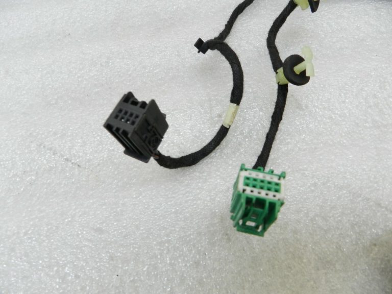 Opel Astra K Kombi Durvju instalācija Aizmugurējā kreisā 39015022