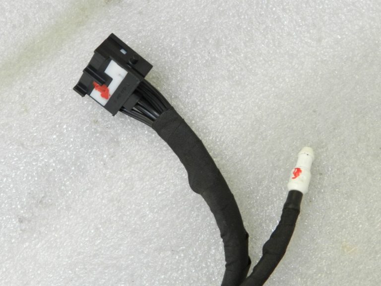 Opel Astra K Kombi Aizmugurējo durvju instalācijas pagarinājums 39008494