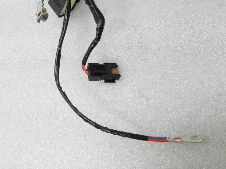 Opel Astra K 1.6CDTi B16DTE Drošinātāju kārbas vadu instalācija 39019494