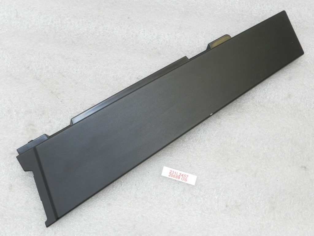 Opel Astra K Estate rear right window frame trim black 39028473