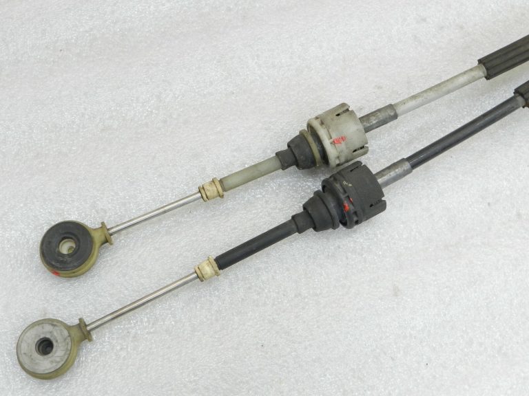 Opel Astra K M32 manuālā pārnesumkārbas vadības trose 55486232
