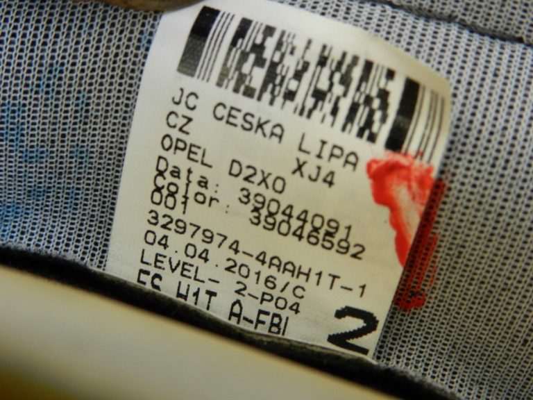 Opel Astra K Atzveltnes sēdekļa pārvalks priekšējais kreisais melns audums TAQE