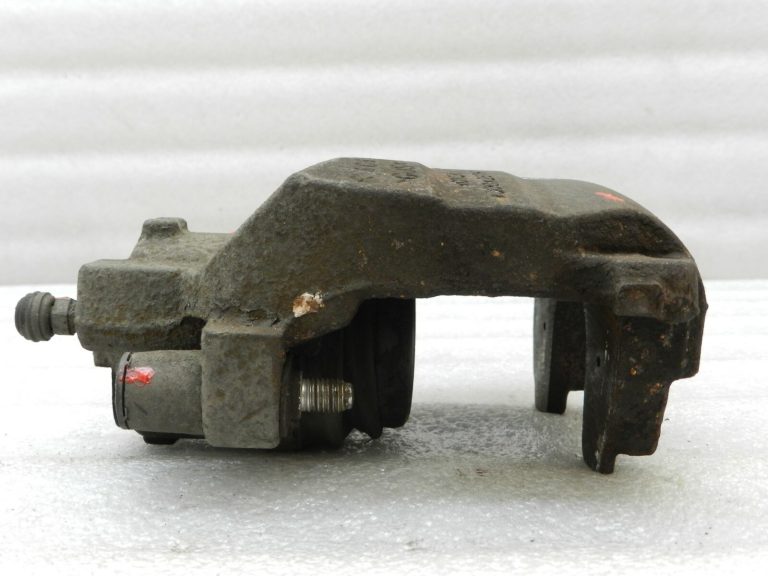 Opel Astra K Kombi priekšējais labais bremžu suports 300MM bremžu diskam 39031263