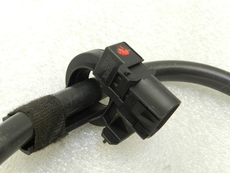 Opel Astra K Kombi Akumulatora negatīvais pols Negatīvais pols Strāvas sensors 39049549