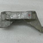Opel Astra K 1.6CDTi B16DTE Pārnesumkārbas gultņa kronšteins pa kreisi 13364007